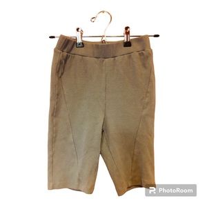 NEU short legging size M. Color blue